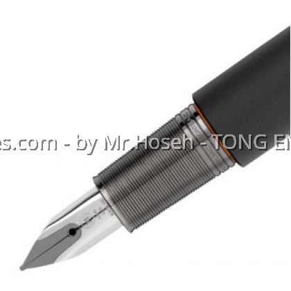 MONTBLANC M ULTRA BLACK FOUNTAIN PEN 116562