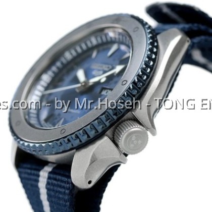 Seiko 5 Sport Superman Naruto LIMITED EDITION NARUTO UZUMAKI SRPF70K1