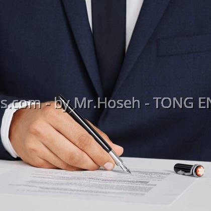 Montblanc Heritage Collection Rouge Et Noir Special Edition Fountain Pen 114722