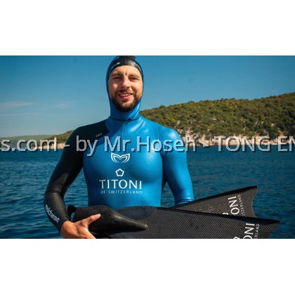 Titoni COSC-certified Seascoper 600 CarbonTech 83600 C-RA-256