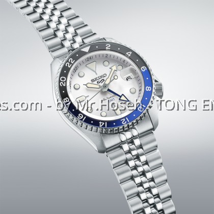 Seiko 5 Sports SKX GMT Sky Blue Silver Cloud Automatic SSK033K1