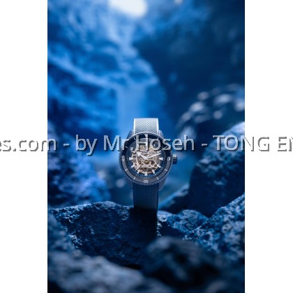 Rado Captain Cook High-Tech Ceramic Skeleton 43mm R32153209