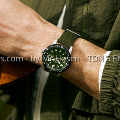 Seiko 5 Sports Field Series Compass Bezel HDB008K1 Seiko 5 Sports Field Series Compass Bezel HDB008K1