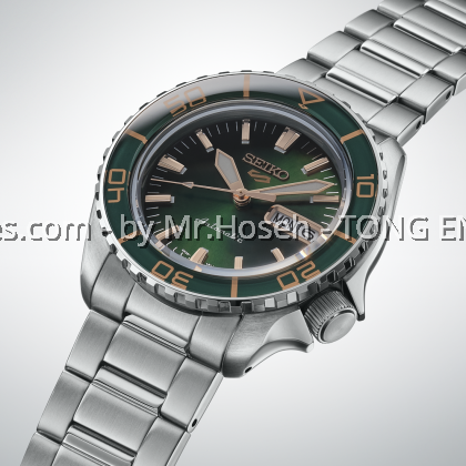 Seiko 5 Sports SKX in 'Tweed Green' HDB005K1 Seiko 5 Sports SKX in 'Tweed Green' HDB005K1